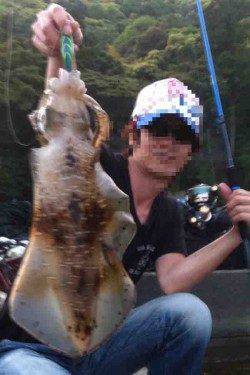 音海大波止　エギングでアオリイカ1425g＆コウイカ　日本海も春イカ開幕か