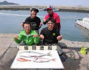 黒島の磯　ルアーでメジロ73cm＆マダイ5…