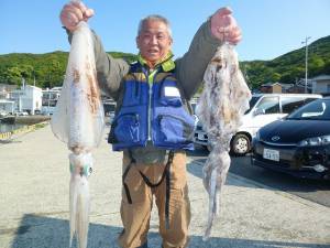 神谷一文字 夜通し便のヤエンでアオリイカ〜…