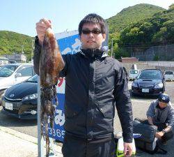 神谷一文字 夜通し便のエギングでアオリイカ1kg