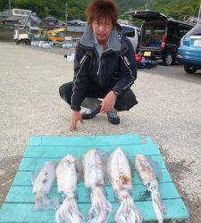 小型ながらアタリは多し　神谷ヤエン釣果