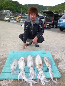 小型ながらアタリは多し　神谷ヤエン釣果