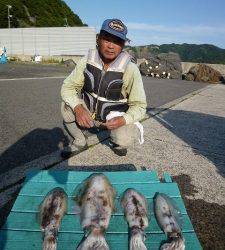 今日の工場裏ヤエン釣果、2.3kg頭に4ハイ