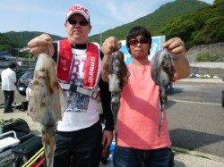 神谷一文字　エギングでアオリイカ〜900g3バイ