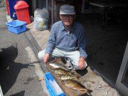 キハチ磯でオキアミフカセ、アイゴにチヌ