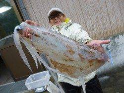 ヤエンで2.86キロのアオリイカ！！湯浅磯釣り