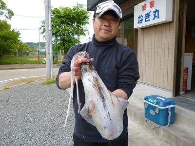 湯浅の磯 ヤエンでアオリイカ〜1.2kgの釣果