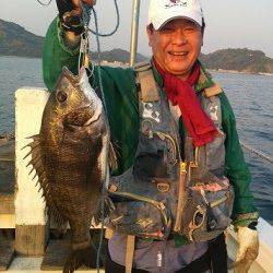 フカセで48cmの良型含むチヌの釣果　〜湯浅〜