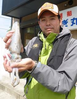 湯浅の磯、エギングでアオリの釣果もあります…