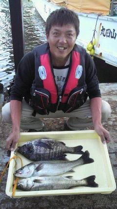 沖一文字北でエビ撒き、良型のチヌにハネ♪