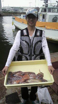 沖一文字北でシラサエビに3kgのタコが！