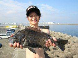 岸和田　フカセ釣りで同行の友人がチヌ46cm☆