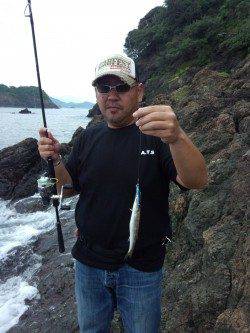 湯浅周辺の地磯、ジグでカマスが入れ食い！