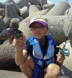 本荘人工島、穴釣りで色々釣れて楽しめました！