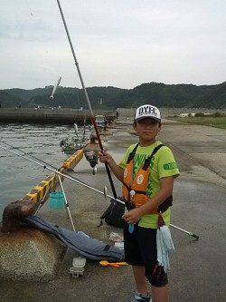 加太漁港　サビキでアジ＆イワシ　投げ釣りでキスのファミリー釣果☆