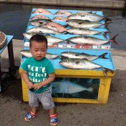 マリーナシティ海洋釣り堀　ファミリーで大物楽しめてます