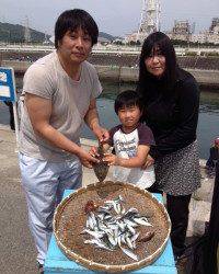 ファミリーで5目達成♪　マリーナシティ海釣り公園