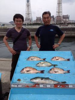 マリーナシティ海洋釣り堀　初めての釣りでも…