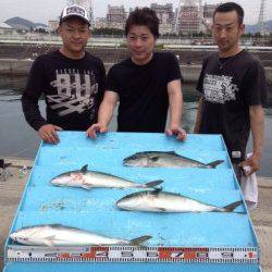 【3日】海上釣り堀で青物♪　〜ハマチ4尾〜