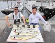 ルアーでシイラ好調！　黒島の磯