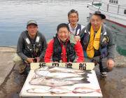 やったね！ スズキ81cm　in　黒島の筏…