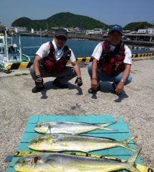 沖一文字内向きバラシ多かった様ですがシイラ82cmまでを3尾！