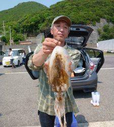 沖一文字内向き、ヤエンでアオリの釣果☆