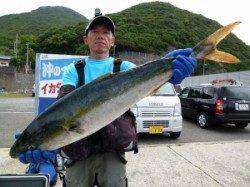 神谷　平バエでブリ85cm＆一文字でシイラ65cm　ルアーで