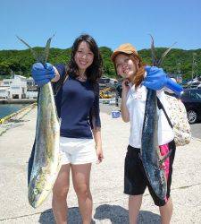 釣りガールものませでシイラＧＥＴ！