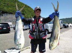 釣りガールものませでシイラＧＥＴ！