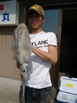 【春アオリ】湯浅の磯でヤエン釣り　↑2kg…