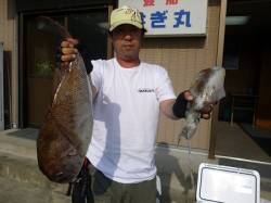 湯浅の磯　ズボ釣りでマダイ、エギング・ヤエ…