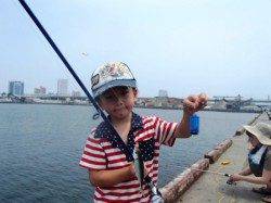 お昼もアジ順調!!キスも♪泉大津ＲＴ26日昼