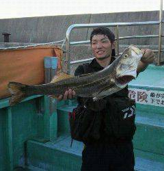 沖一文字白灯　ルアーシーバス好調☆