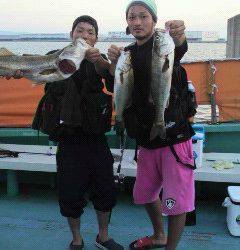 沖一文字白灯　ルアーシーバス好調☆