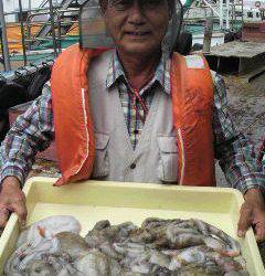 沖一文字スリット1番、カニをエサにタコＧＥＴ♪