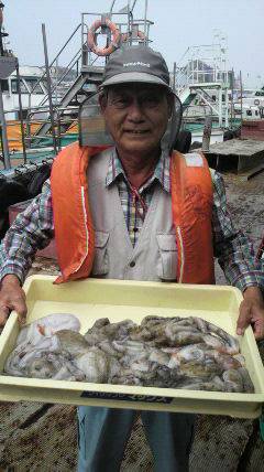 沖一文字スリット1番、カニをエサにタコＧＥ…