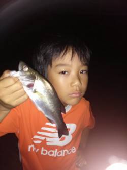 加古川河口一文字～神鋼ケーソンでのセイゴの…