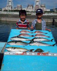 マリーナシティ海洋釣り堀　 マダイ＆ハマチのキッズ釣果