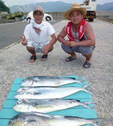 12本中大半飲ませ釣りでした、沖一文字でシイラ！