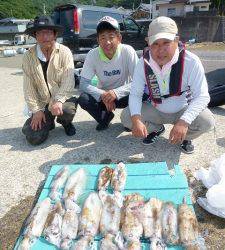 神谷沖一文字　ヤエン＆エギングでアオリイカ13ハイ　3人の釣果