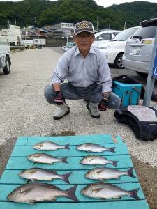 沖一文字でカゴ釣り　イサギ〜39cm