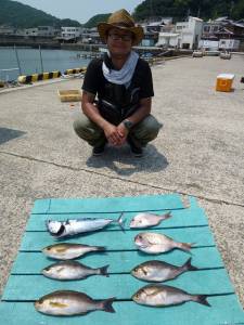 沖一文字外向き、カゴ釣りで多魚種釣れていま…