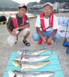 沖一文字　のませでシイラ〜85cm4匹