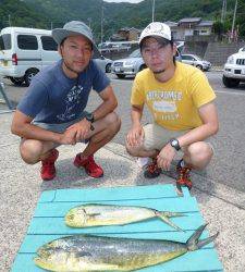 神谷沖一文字　のませでシイラ〜90cm2匹の釣果