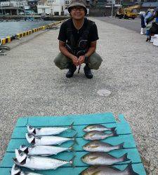 神谷沖一文字でのカゴ釣り、イサギにサバに大物マダイ