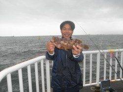 南港海釣り公園　早朝にアコウ36cmも、11時に臨時閉園