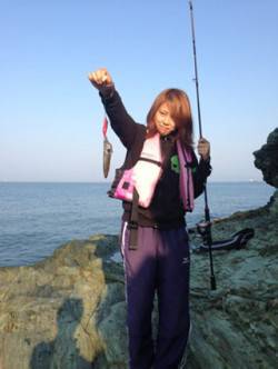 雑賀崎　エギングでアオリイカ数釣り　ヒット…