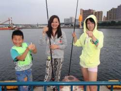 ☆釣りガールも奮闘中☆泉大津　夕方RT　８…