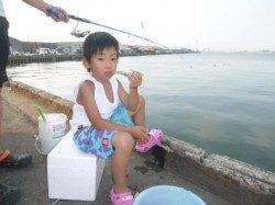 貝塚港 お子様がアジ・キス・サバなど♪